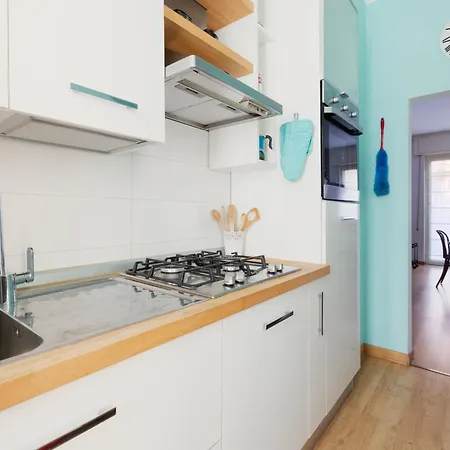 Milan-linate With Balcony Apartamento